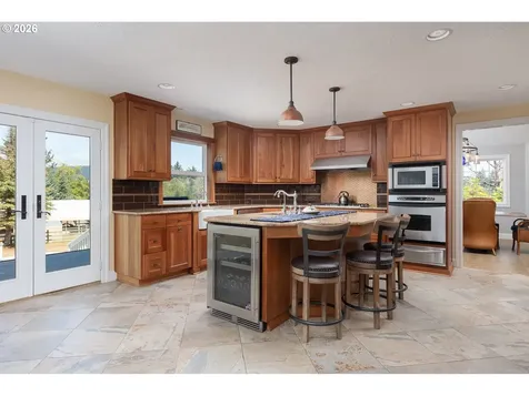 6905 NE Highland Road Otis OR 97368