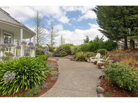 6905 NE Highland Road Otis OR 97368