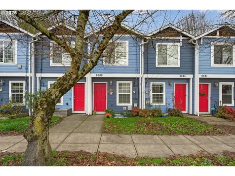 6689 N Columbia Way Portland OR 97203