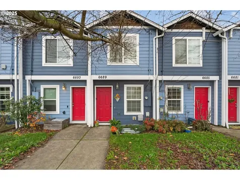 6689 N Columbia Way Portland OR 97203