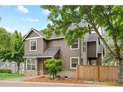 11231 SW 27th Avenue Portland OR 97219