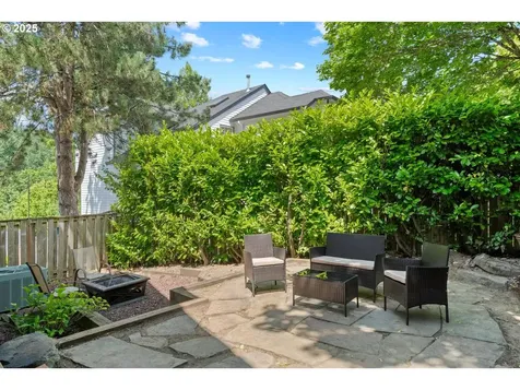 11231 SW 27th Avenue Portland OR 97219