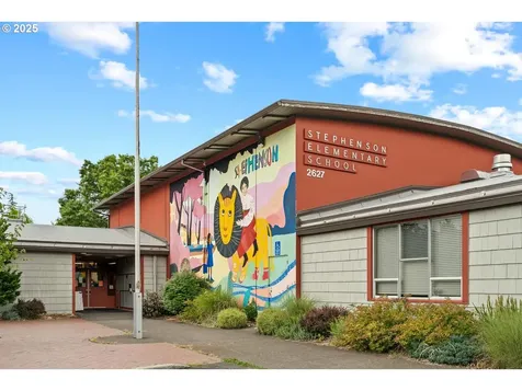 11231 SW 27th Avenue Portland OR 97219