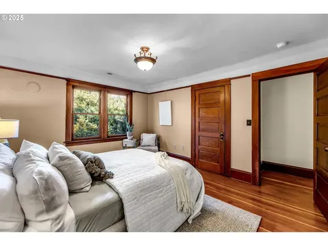 7630 NE Rodney Avenue Portland OR 97211