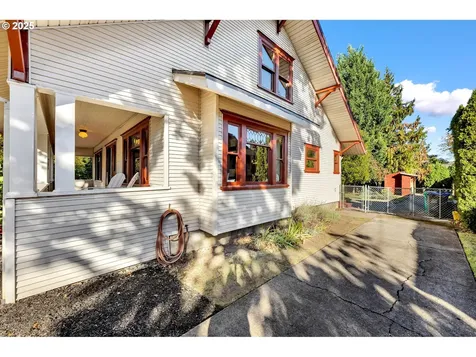 7630 NE Rodney Avenue Portland OR 97211