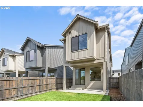 5016 NE 113th Loop Vancouver WA 98686