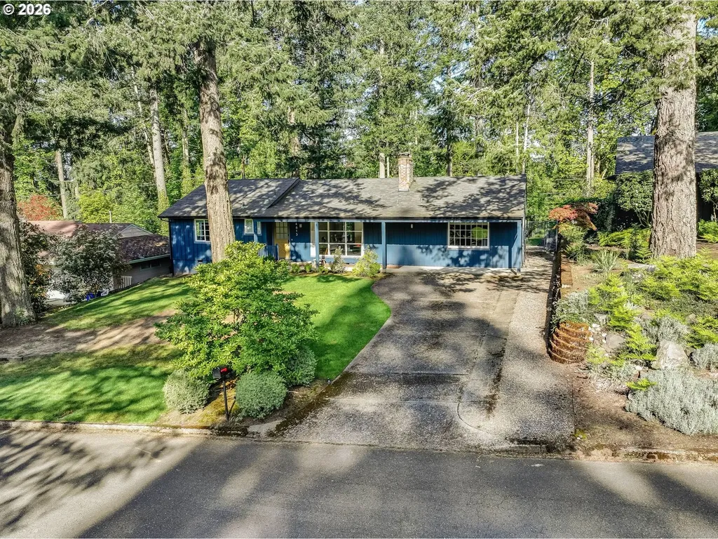 4815 SW 38th Place Portland OR 97221
