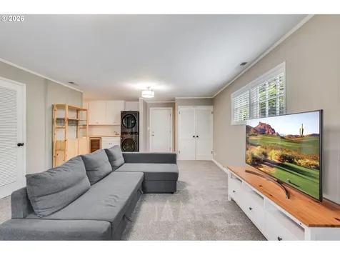 4815 SW 38th Place Portland OR 97221