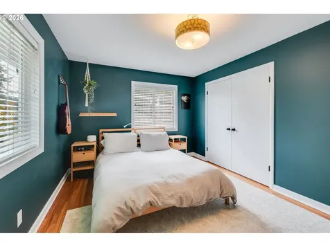 4815 SW 38th Place Portland OR 97221