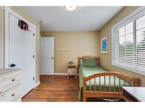4815 SW 38th Place Portland OR 97221