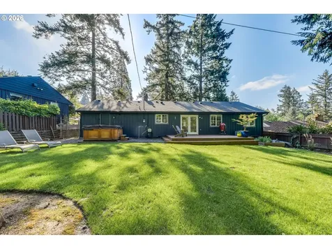 4815 SW 38th Place Portland OR 97221
