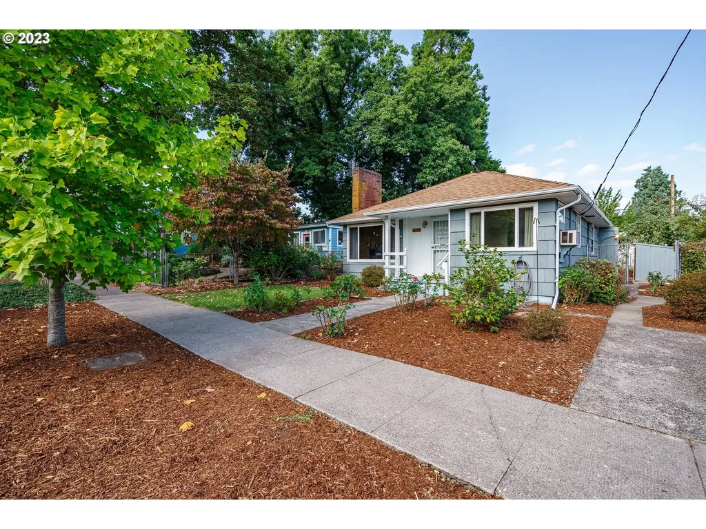 7825 Se Taylor Street Portland OR 97215
