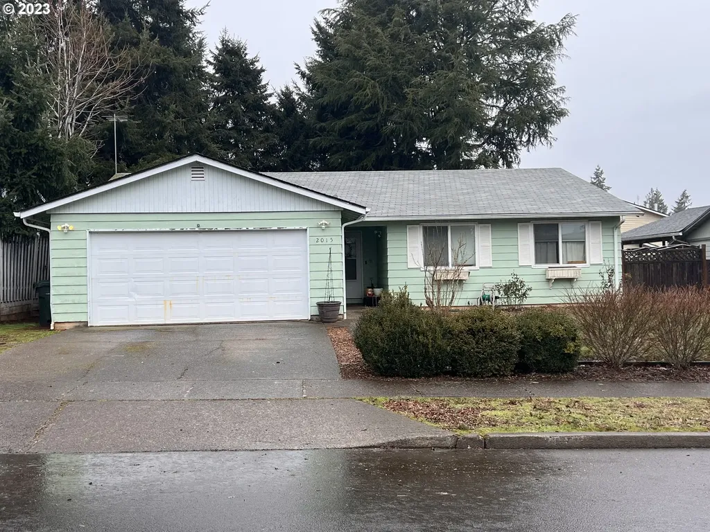 2015 Summercrest Drive S Salem OR 97306