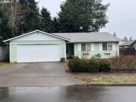 2015 Summercrest Drive S Salem OR 97306