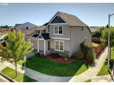 1325 Sunflower Street Woodburn OR 97071