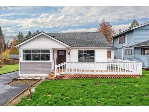 801 N 18th Avenue Kelso WA 98626