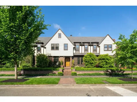 2905 Ne 32nd Place Portland OR 97212