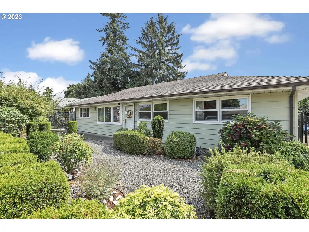 10828 Ne Thompson Street Portland OR 97220