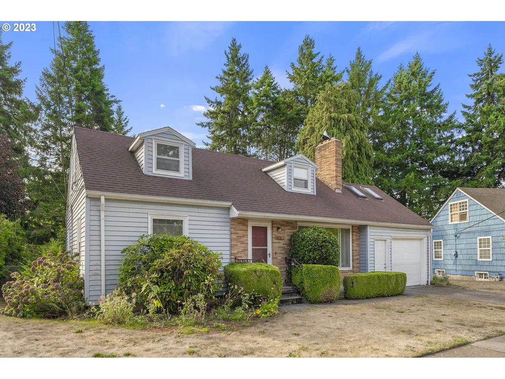 11832 Se Main Street Portland OR 97216