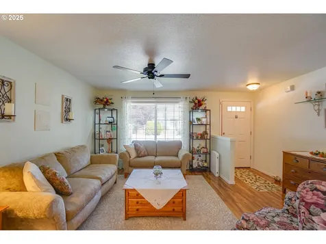 10614 NE 113th Avenue Vancouver WA 98662