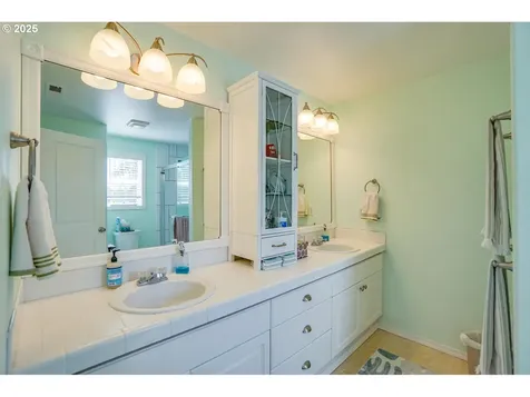 10614 NE 113th Avenue Vancouver WA 98662