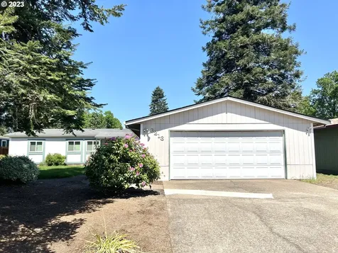 3213 Mcnaught Street Woodburn OR 97071