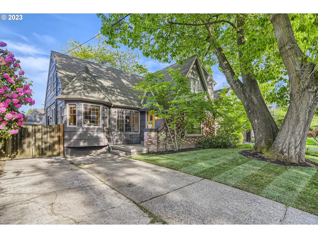 1604 Se 30th Avenue Portland OR 97214
