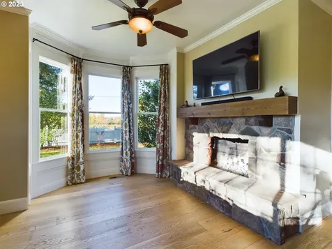 10501 NW Moores Valley Road Yamhill OR 97148