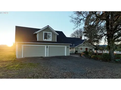 10501 NW Moores Valley Road Yamhill OR 97148