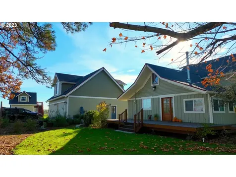 10501 NW Moores Valley Road Yamhill OR 97148