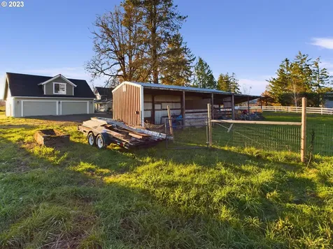 10501 NW Moores Valley Road Yamhill OR 97148