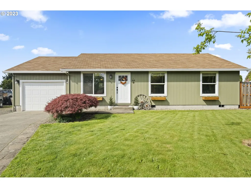 316 Hood Court Molalla OR 97038