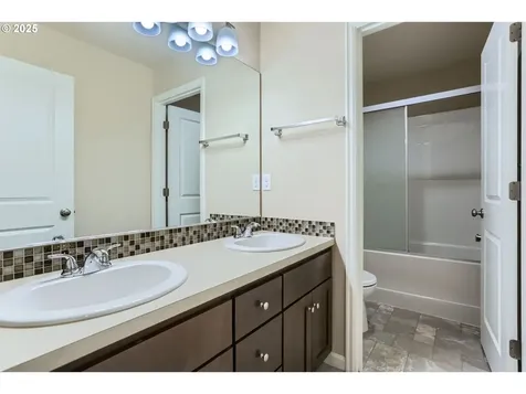 7359 NW 168th Avenue Portland OR 97229