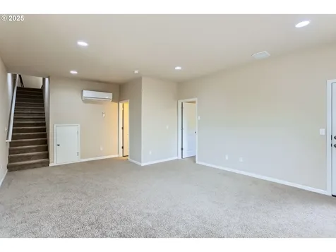 7359 NW 168th Avenue Portland OR 97229