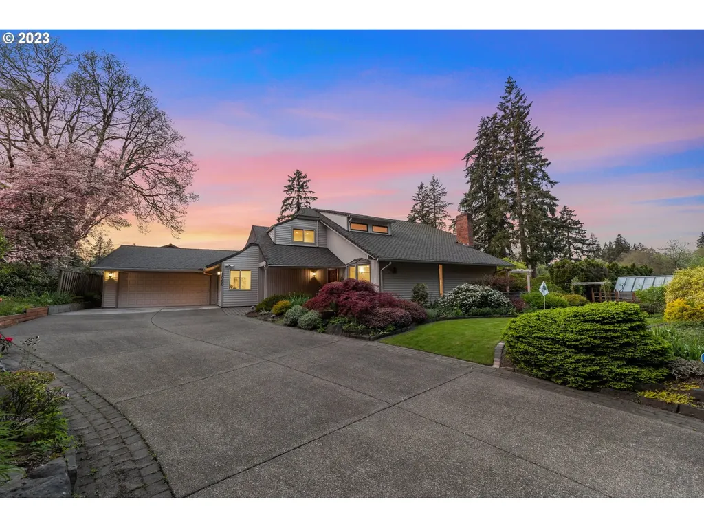 9000 Ne Royal Oaks Drive Vancouver WA 98662