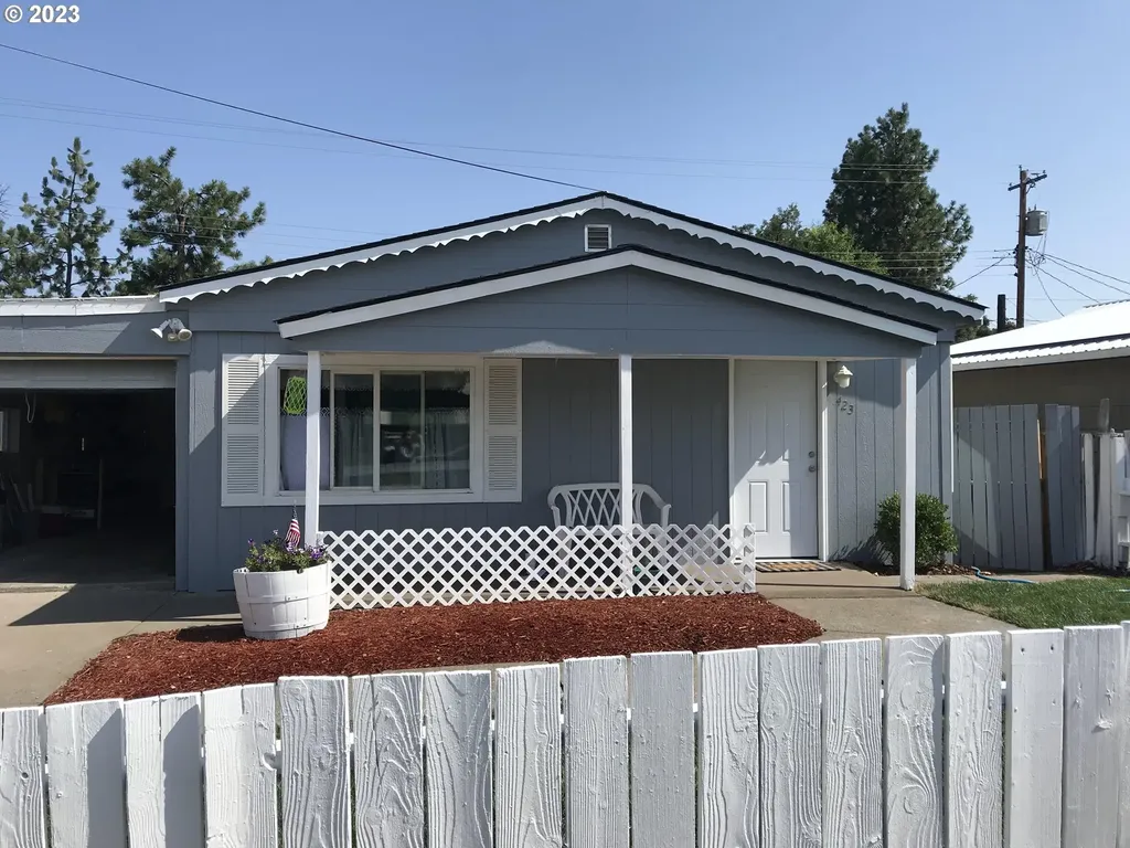 423 W Burgen Street Goldendale WA 98620