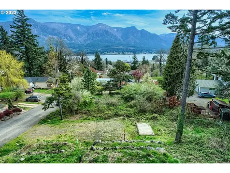 243 Nw Willard Street Stevenson WA 98648