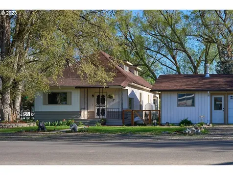 407 Residence Street Enterprise OR 97828