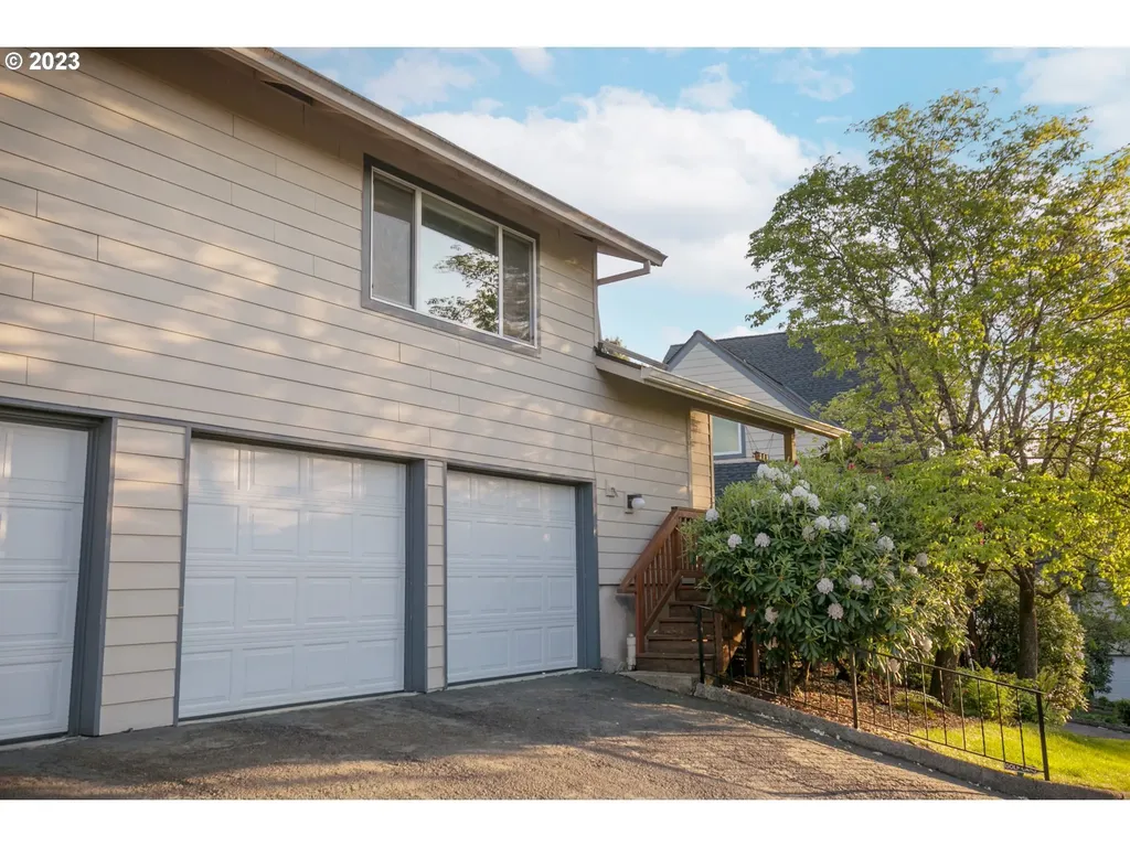 371 Ne Village Squire Avenue Gresham OR 97030