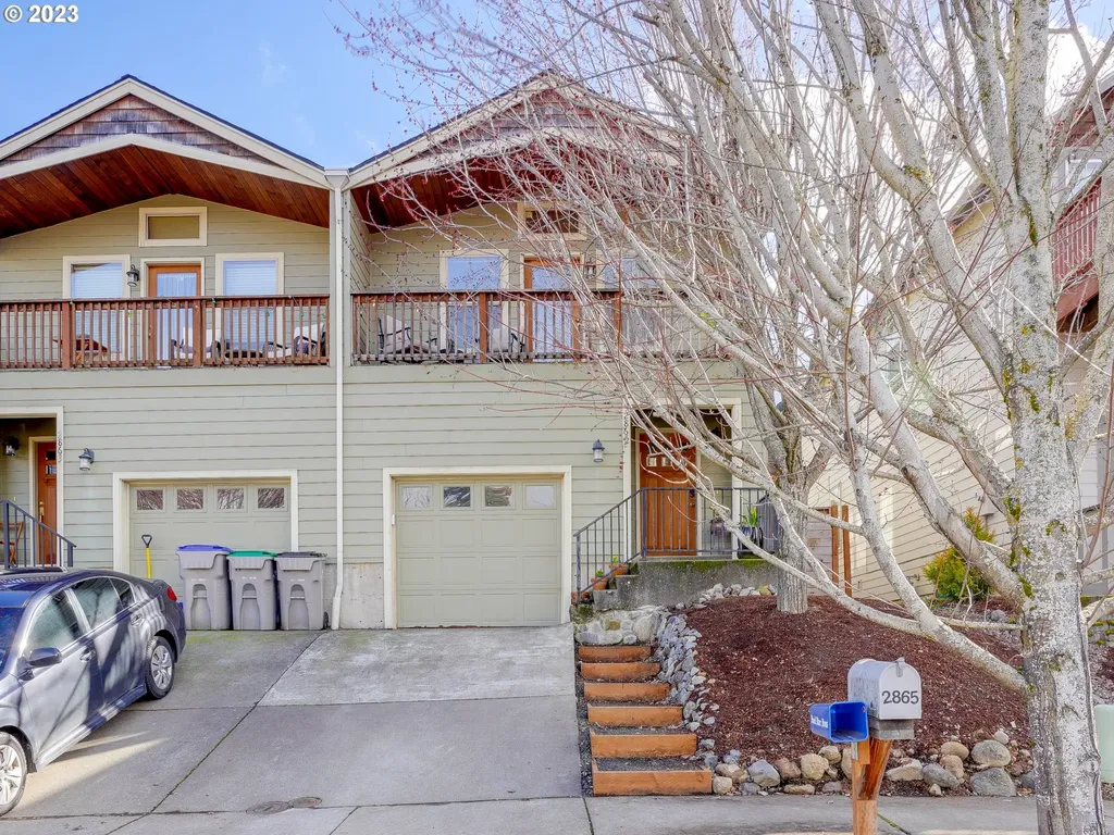 2865 Hazel Avenue Hood River OR 97031