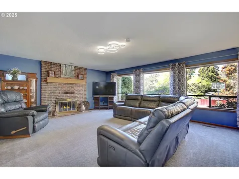 1922 NW 112th Circle Vancouver WA 98685