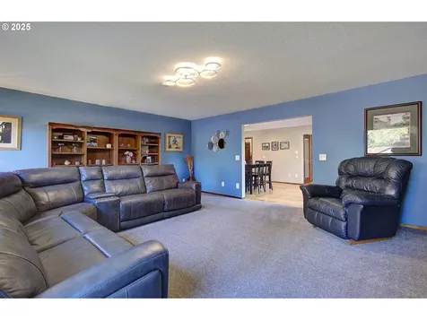 1922 NW 112th Circle Vancouver WA 98685