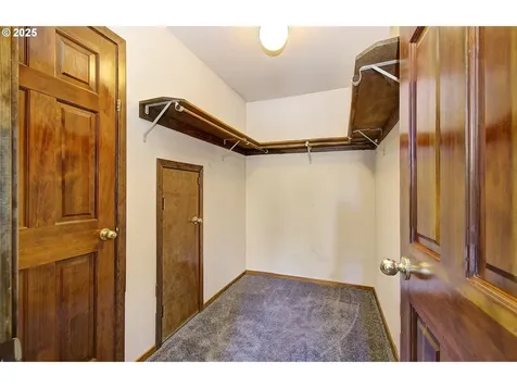 1922 NW 112th Circle Vancouver WA 98685