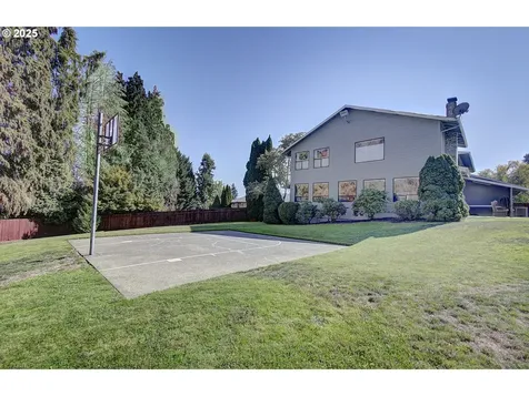 1922 NW 112th Circle Vancouver WA 98685