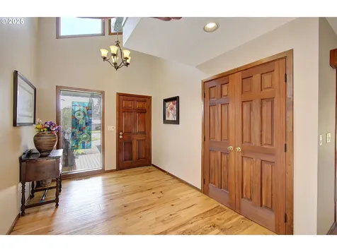 1922 NW 112th Circle Vancouver WA 98685