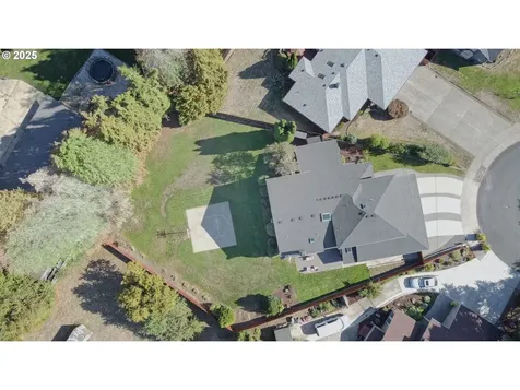 1922 NW 112th Circle Vancouver WA 98685
