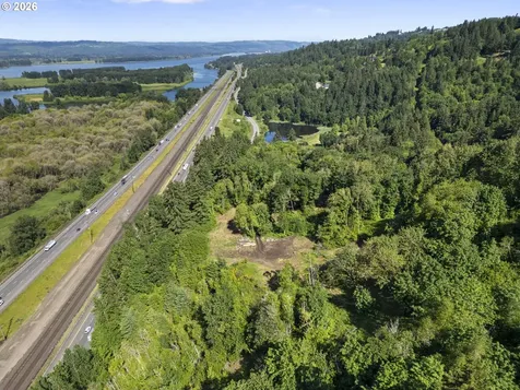 110 N Burke Road Woodland WA 98674