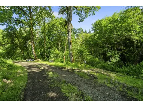 110 N Burke Road Woodland WA 98674