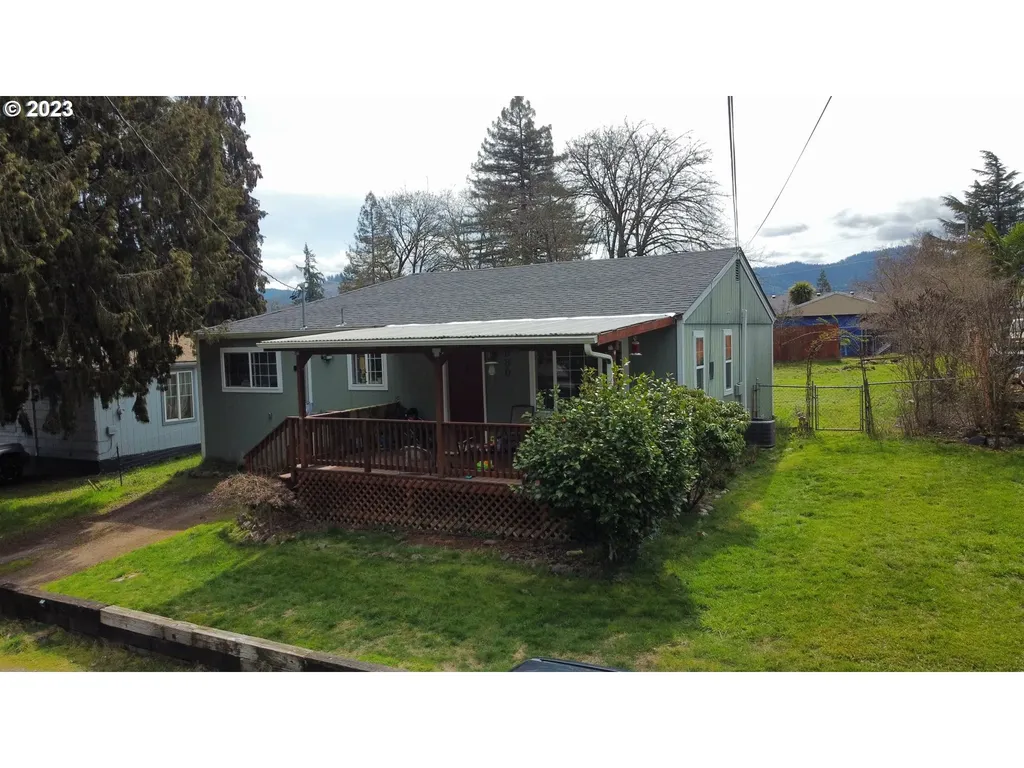 680 NE Laurance Street Myrtle Creek OR 97457