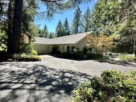207 Iris Lane Grants Pass OR 97526
